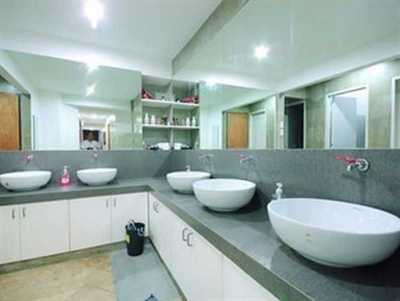 Mnl Boutique Hostel Makati City Eksteriør bilde