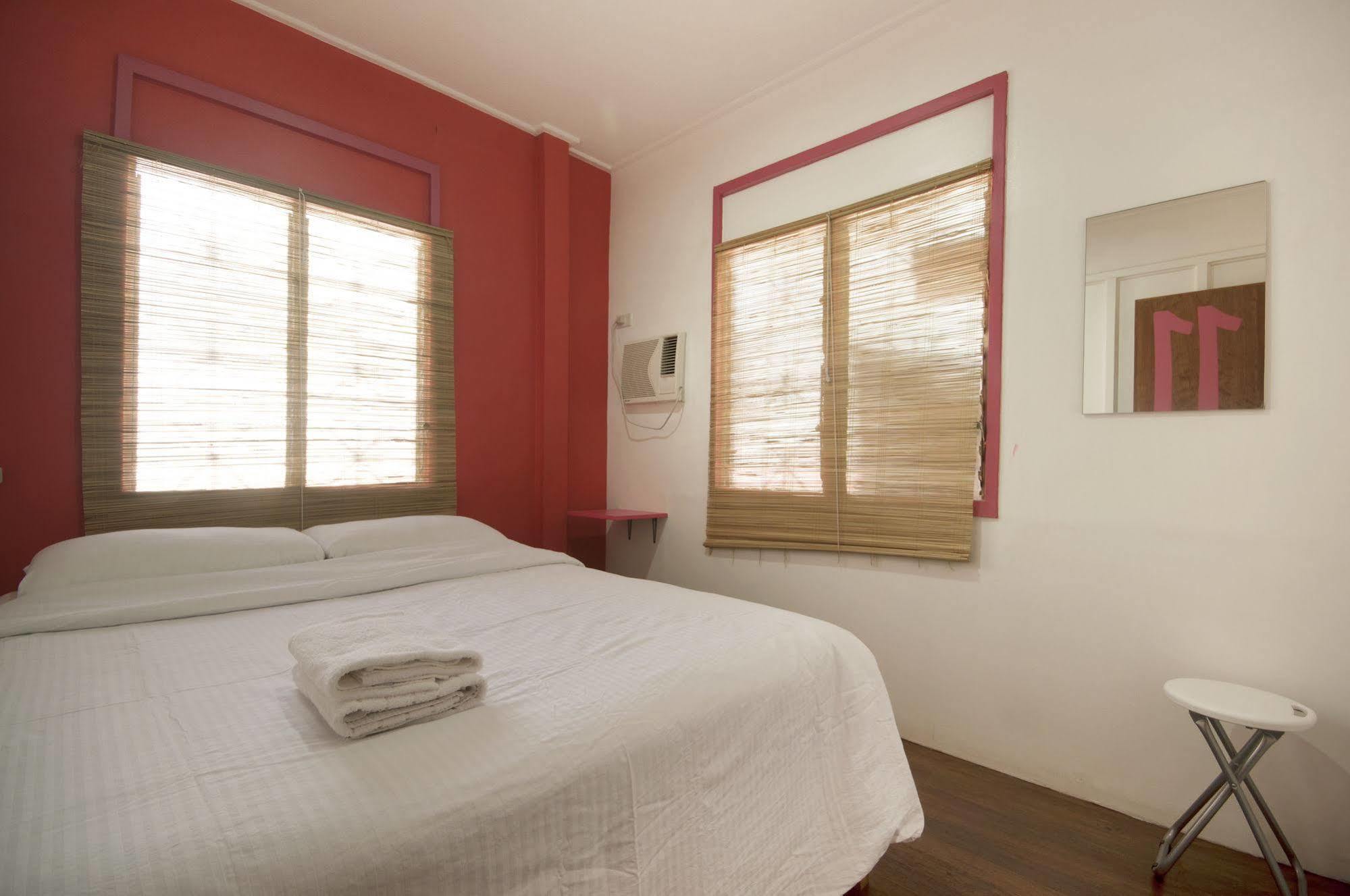 Mnl Boutique Hostel Makati City Eksteriør bilde